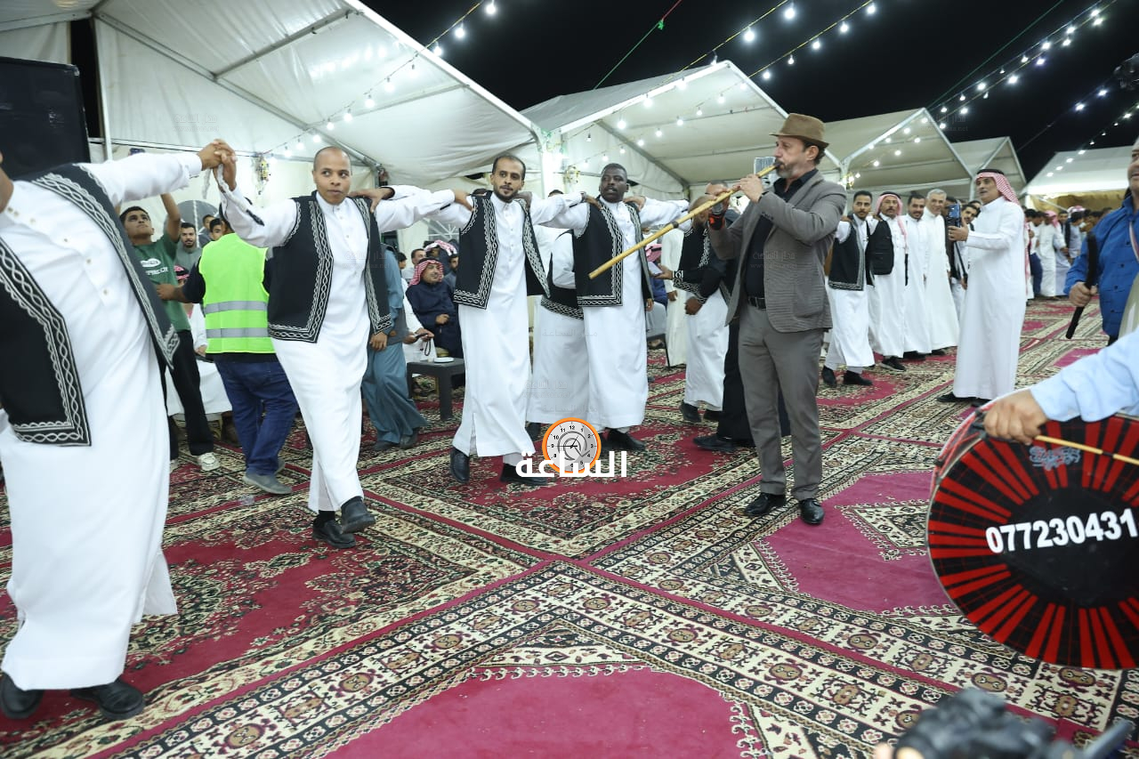 Madar Al-Saa Images 0.06255025784445967
