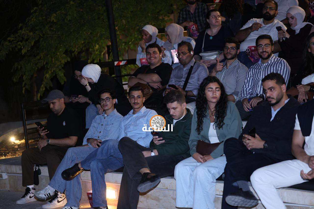 Madar Al-Saa Images 0.824021519968508