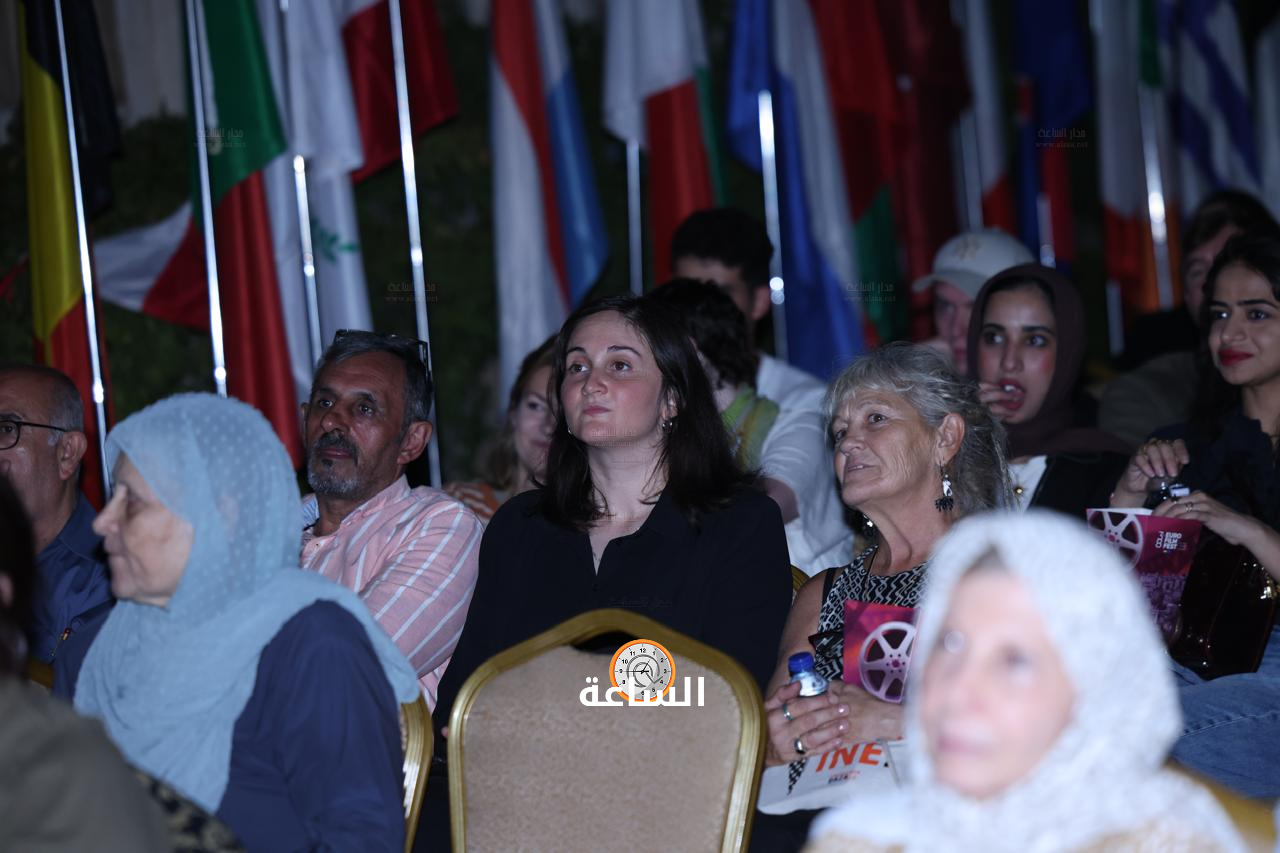 Madar Al-Saa Images 0.9511426985229277
