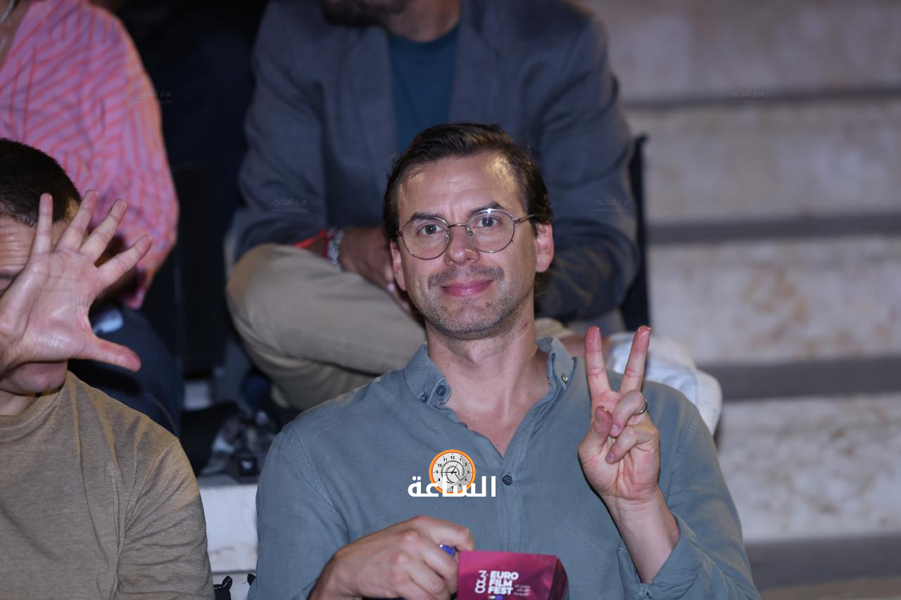 Madar Al-Saa Images 0.8402501760037508