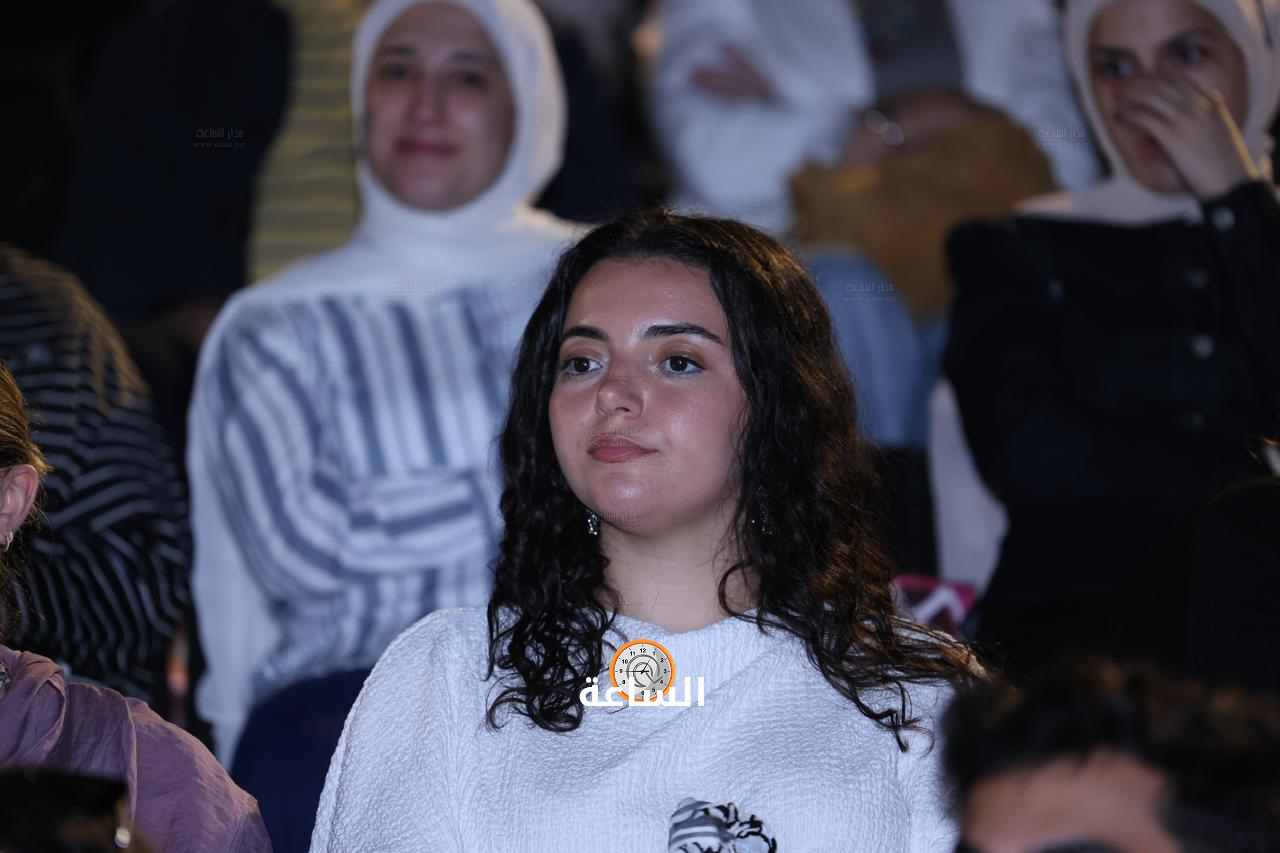Madar Al-Saa Images 0.15291438173287752