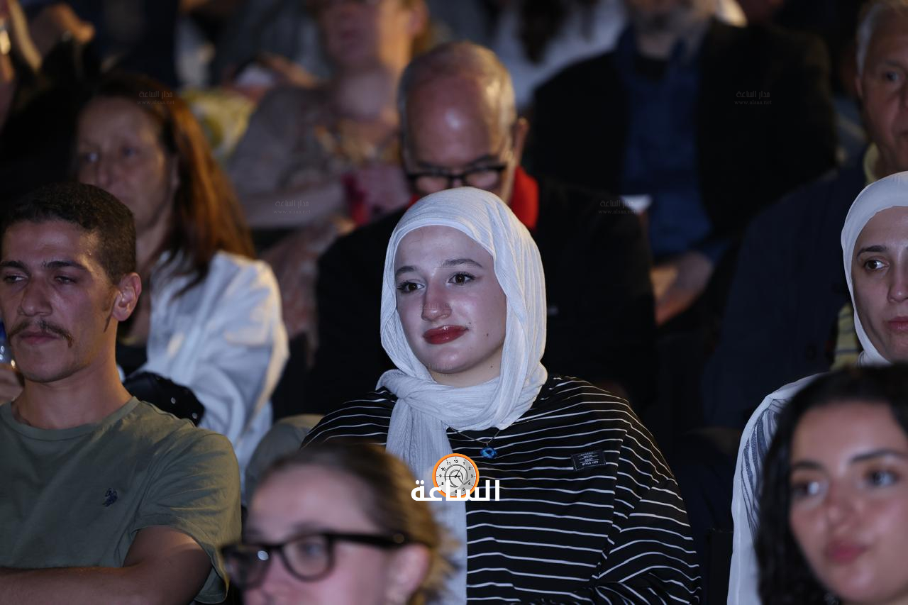 Madar Al-Saa Images 0.026892688458572733