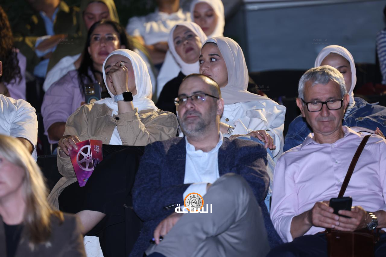 Madar Al-Saa Images 0.7212422218996626