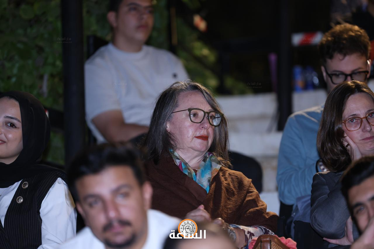 Madar Al-Saa Images 0.12253916456101421