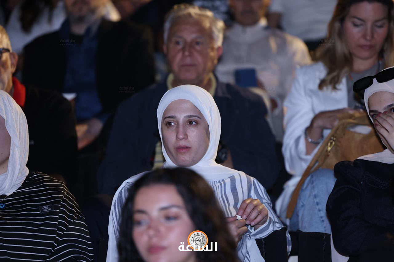 Madar Al-Saa Images 0.34767492586060267
