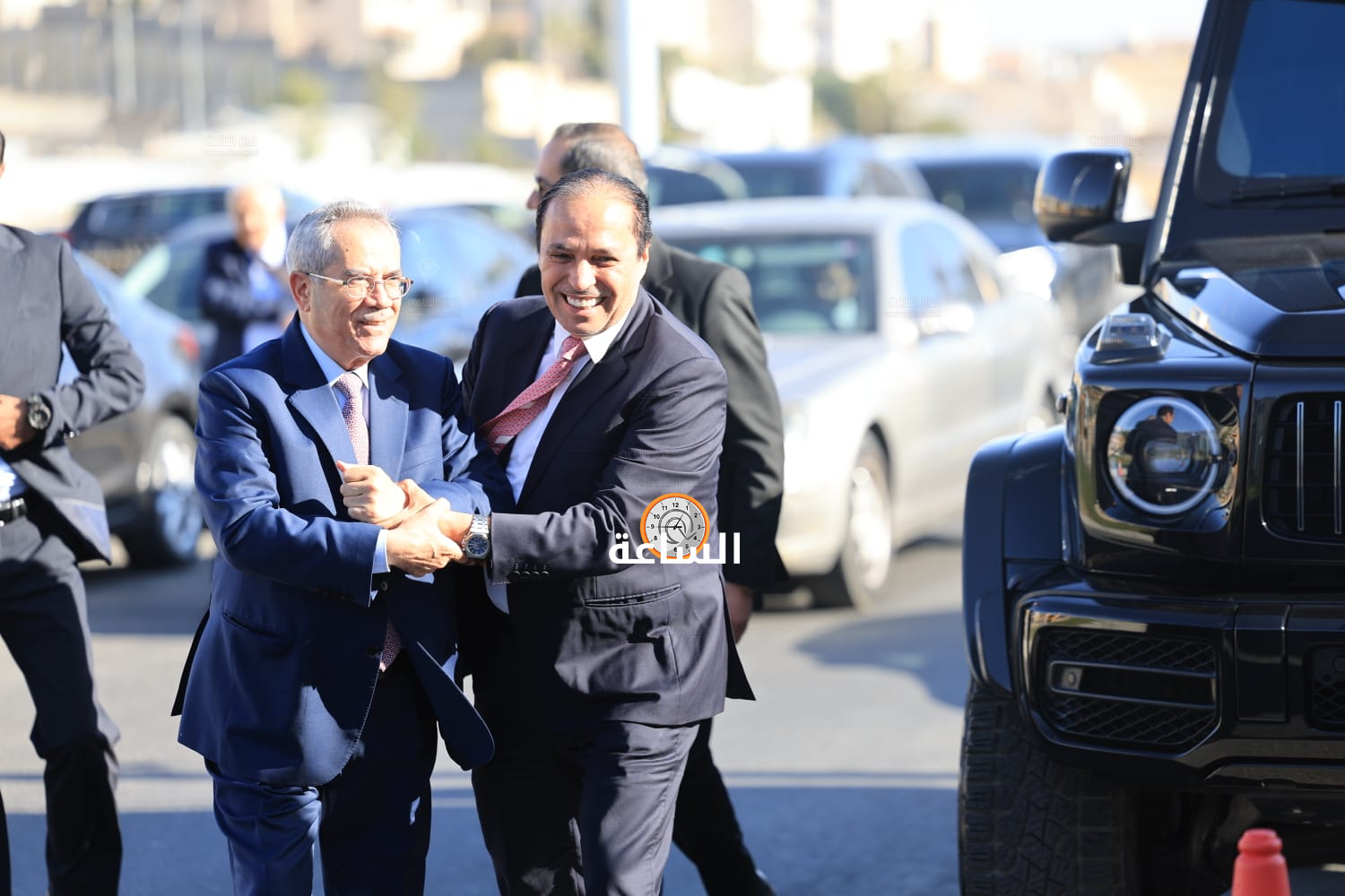 Madar Al-Saa Images 0.9444260009307359