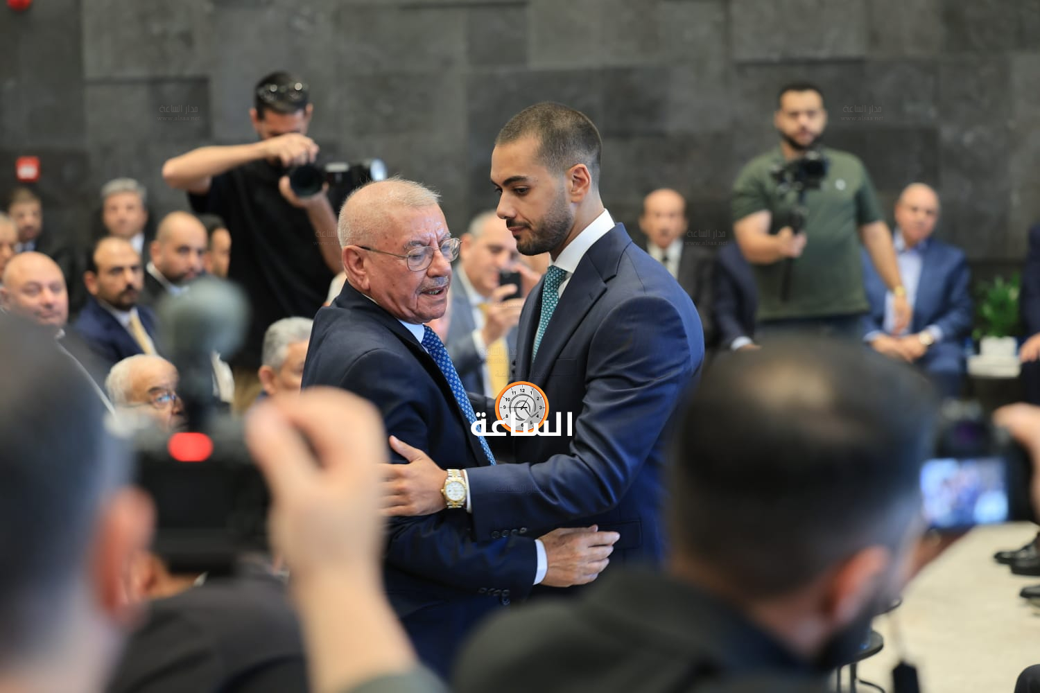Madar Al-Saa Images 0.557707145027424