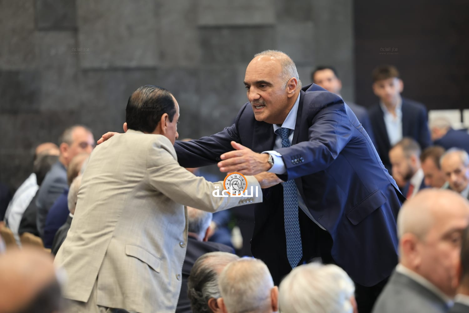 Madar Al-Saa Images 0.02505515340370046