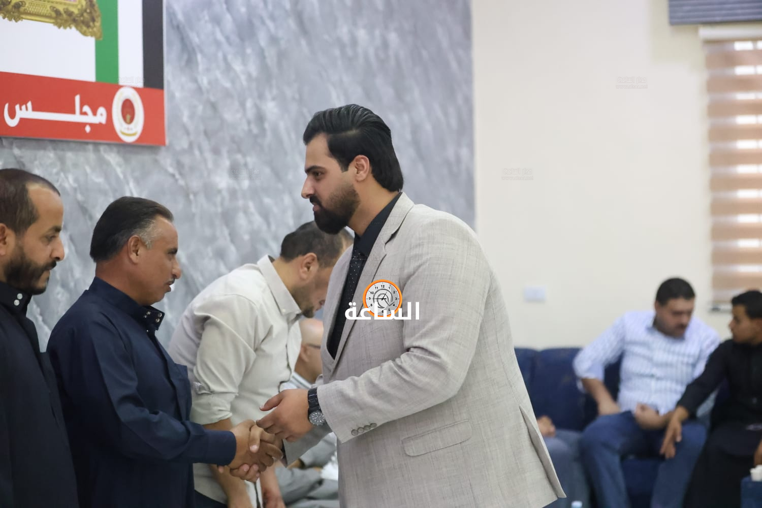 Madar Al-Saa Images 0.2836074749866313