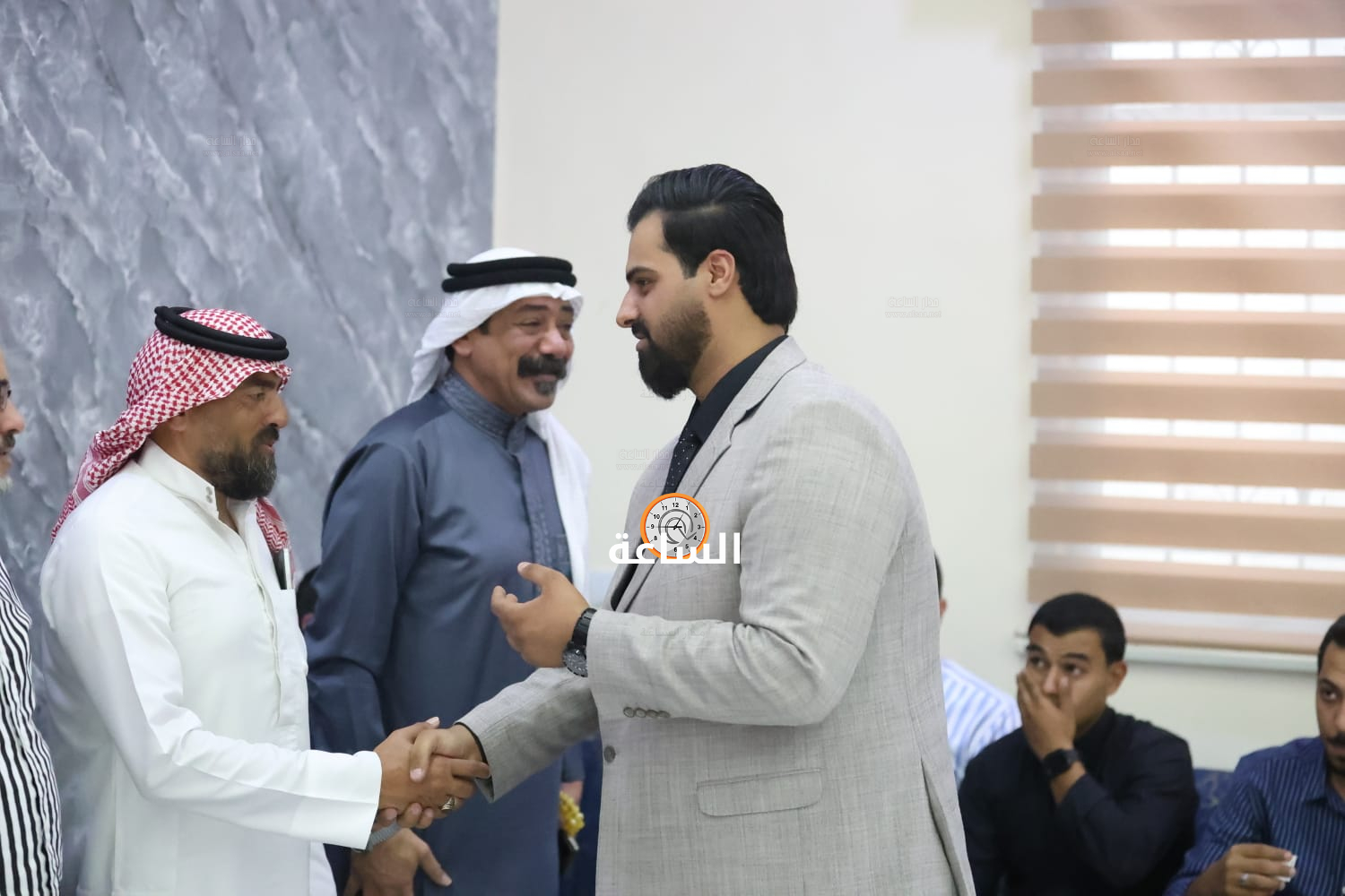 Madar Al-Saa Images 0.3313633684136099