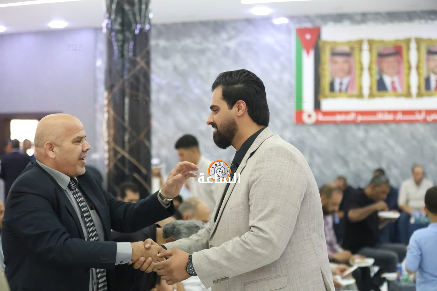 Madar Al-Saa Images 0.51264627136322