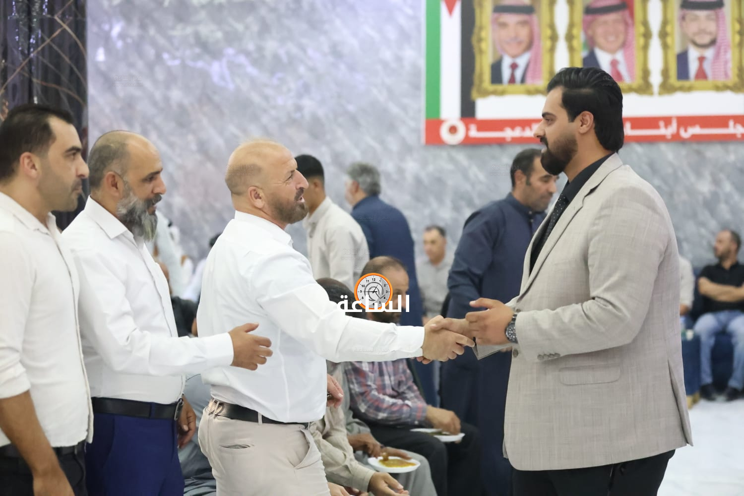 Madar Al-Saa Images 0.06836311443667331