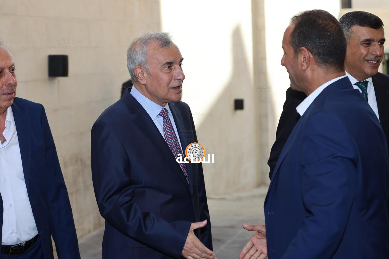 Madar Al-Saa Images 0.4944574889696014