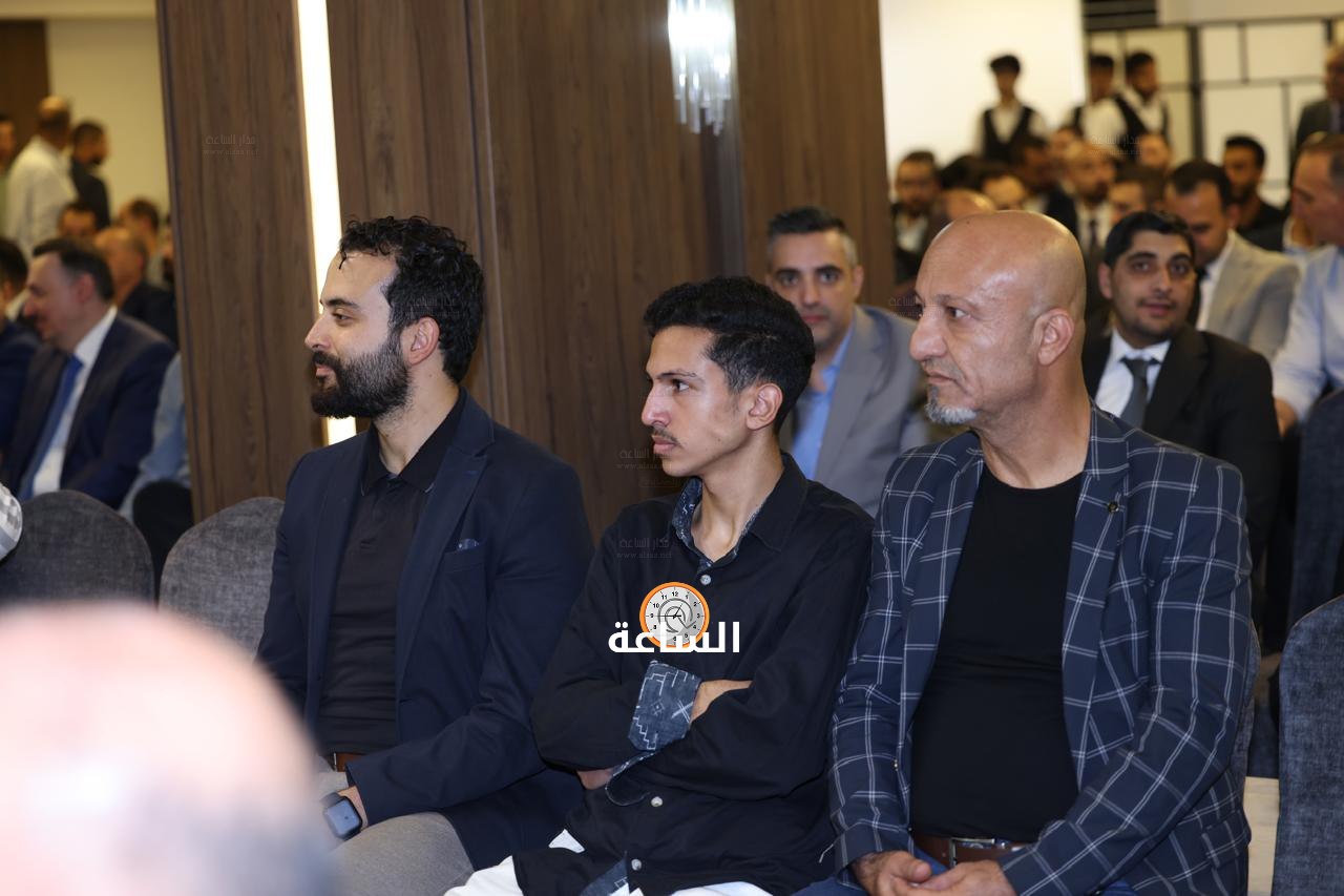 Madar Al-Saa Images 0.7279254665645626