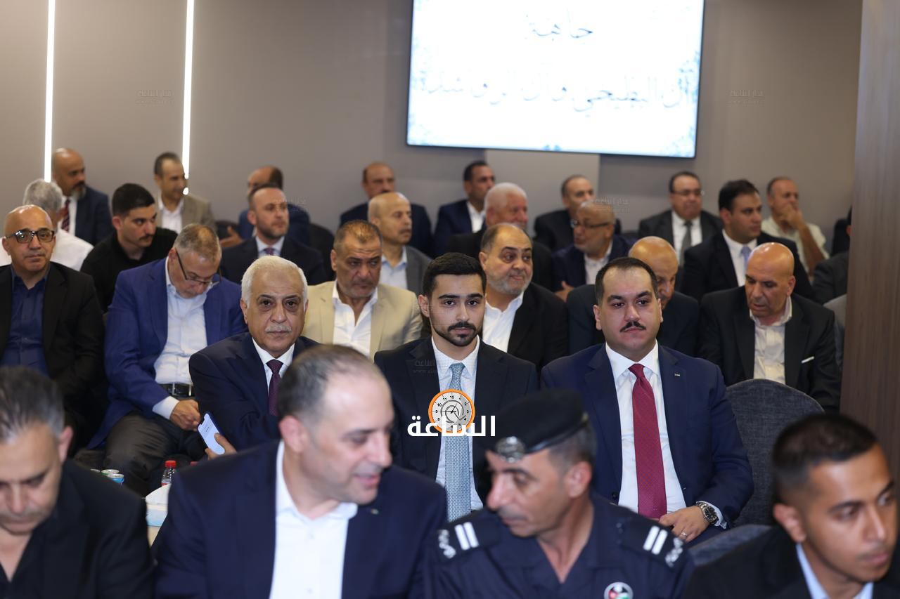 Madar Al-Saa Images 0.18299498426412708