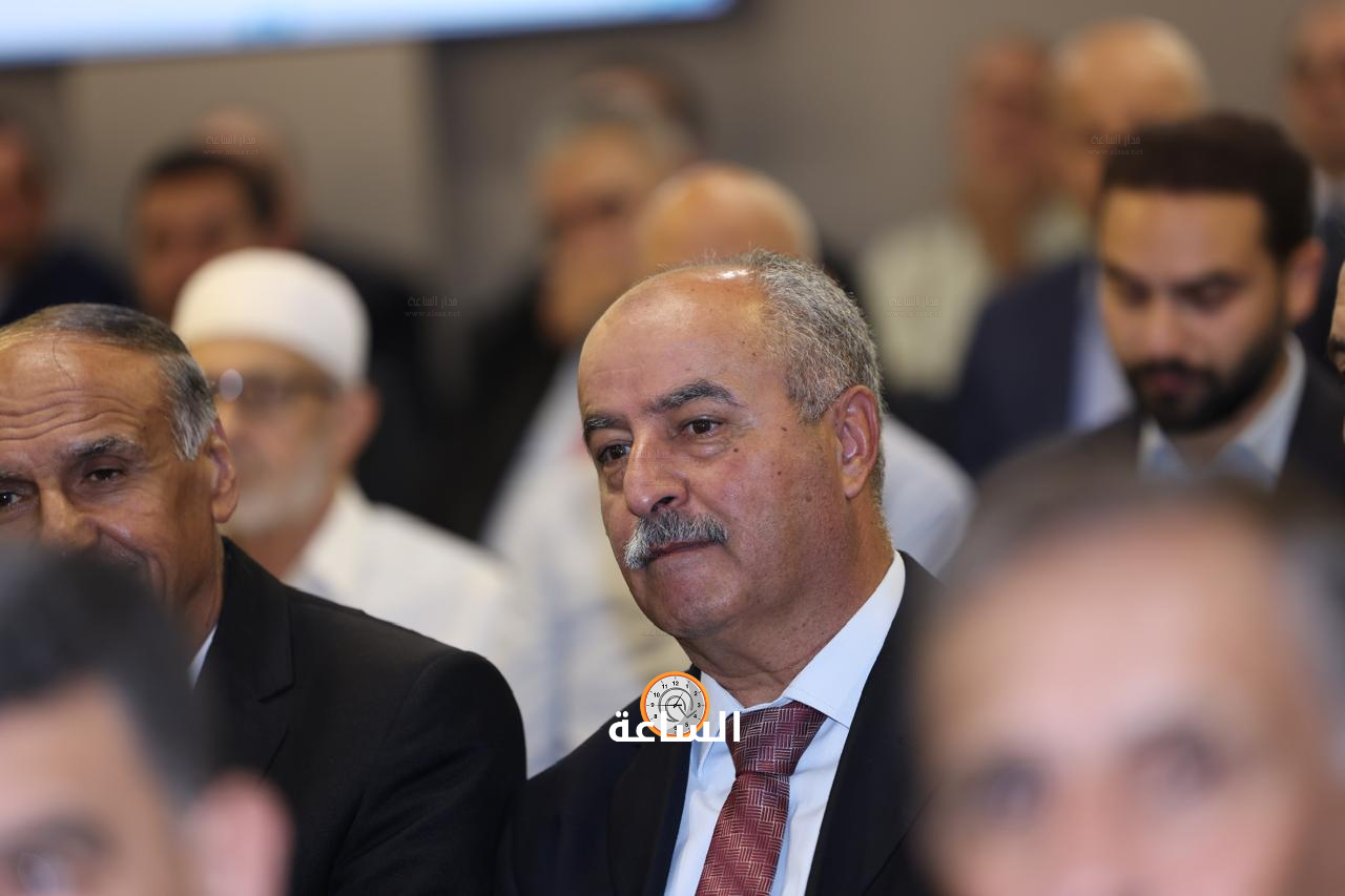 Madar Al-Saa Images 0.8749408349825611