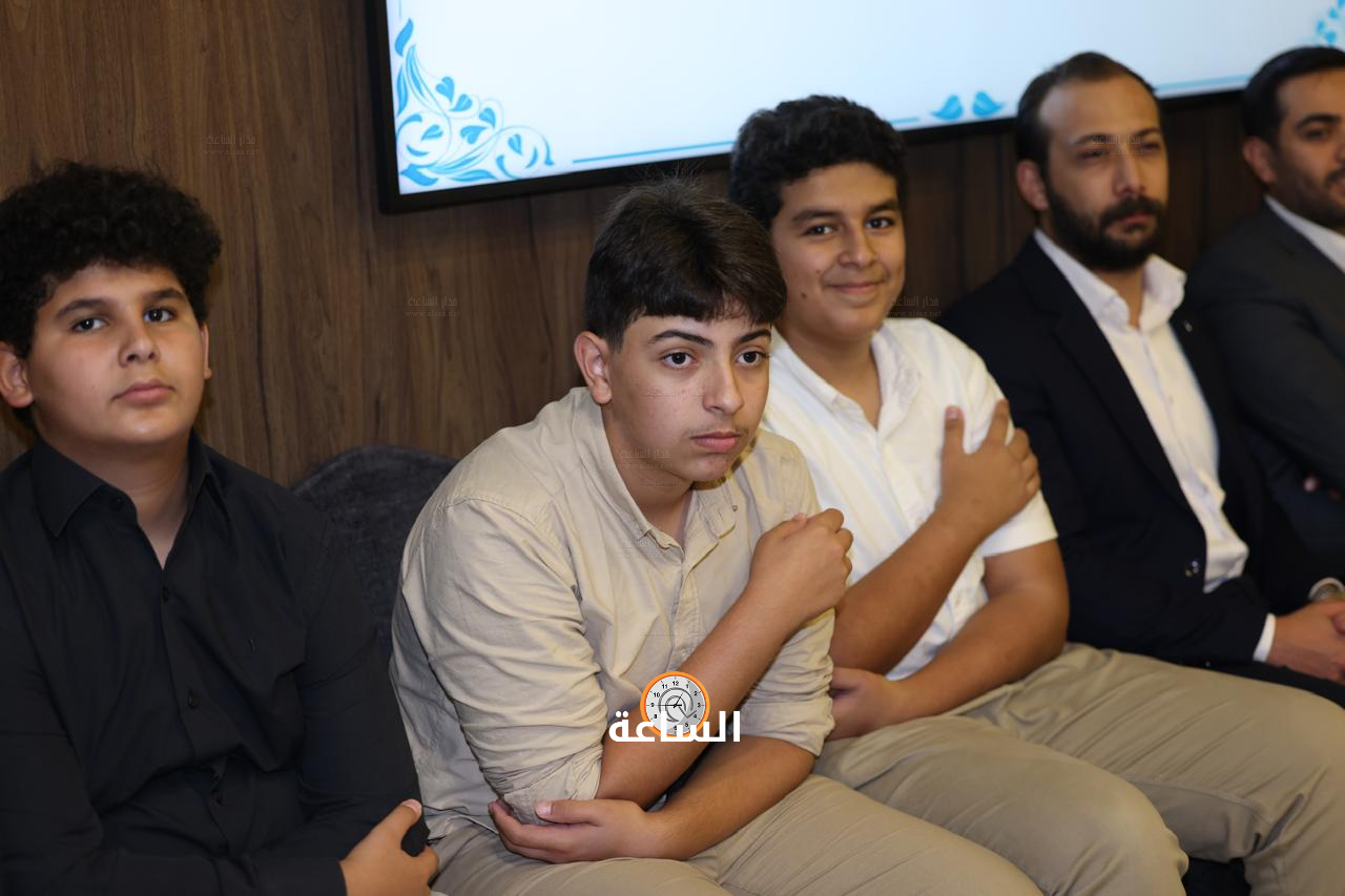 Madar Al-Saa Images 0.9911694275799543