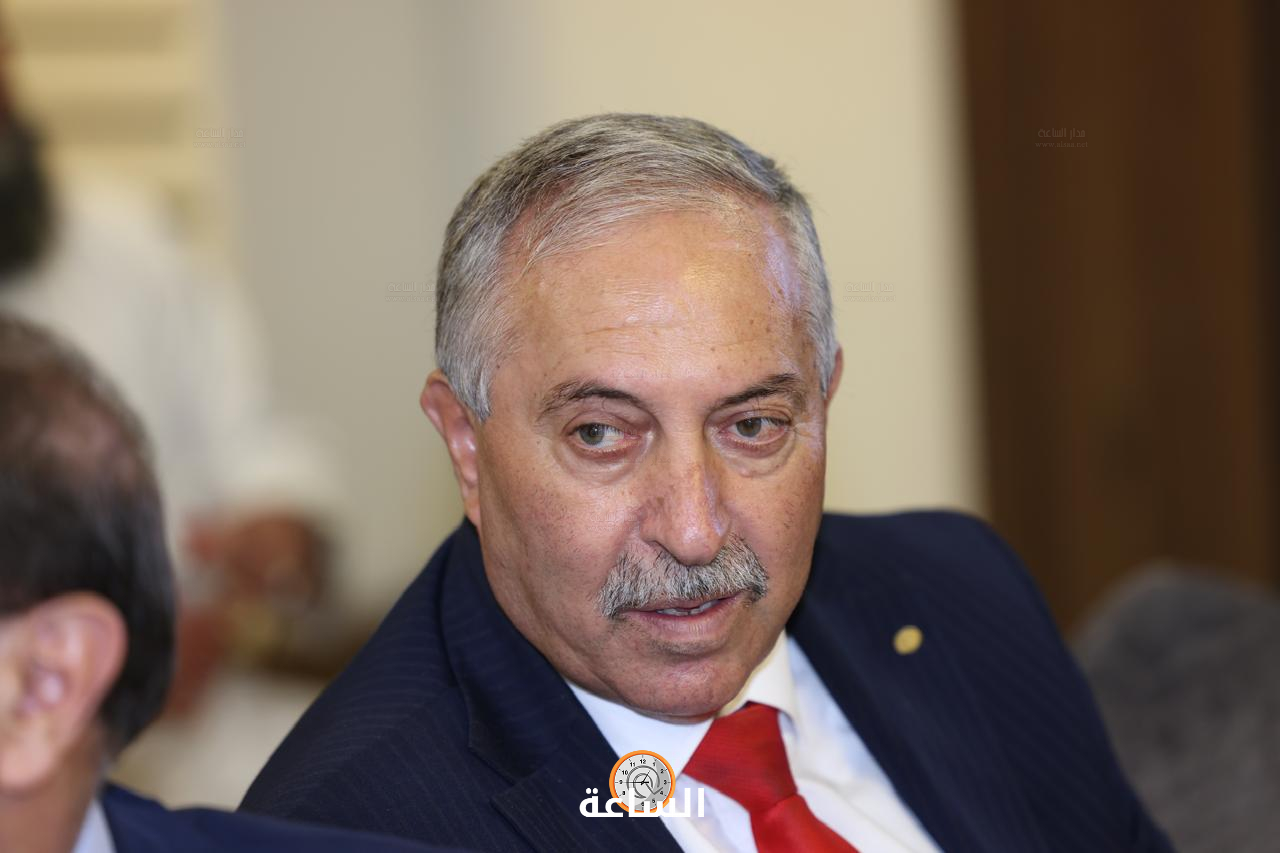 Madar Al-Saa Images 0.3425733864080891