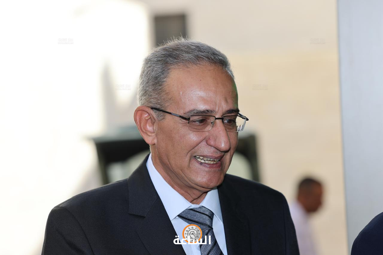 Madar Al-Saa Images 0.6713139184506228