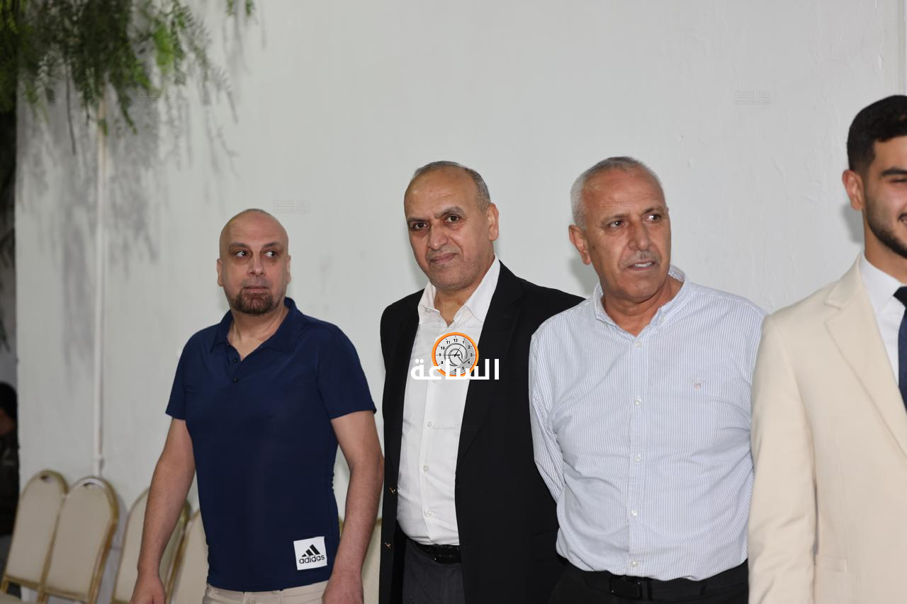 Madar Al-Saa Images 0.6750515127217172