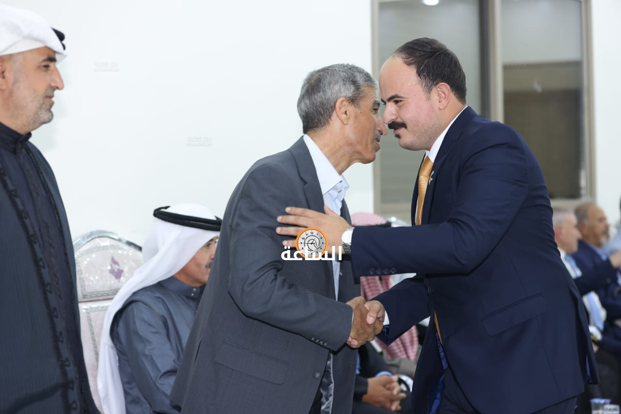 Madar Al-Saa Images 0.32919269692105824