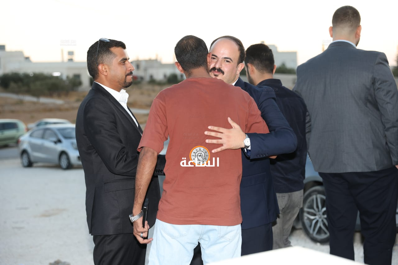 Madar Al-Saa Images 0.10027730676958069