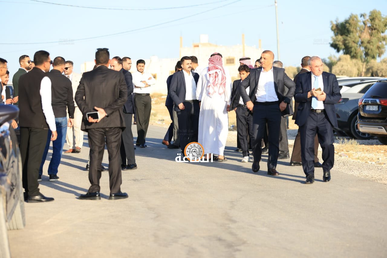 Madar Al-Saa Images 0.1914666563246017