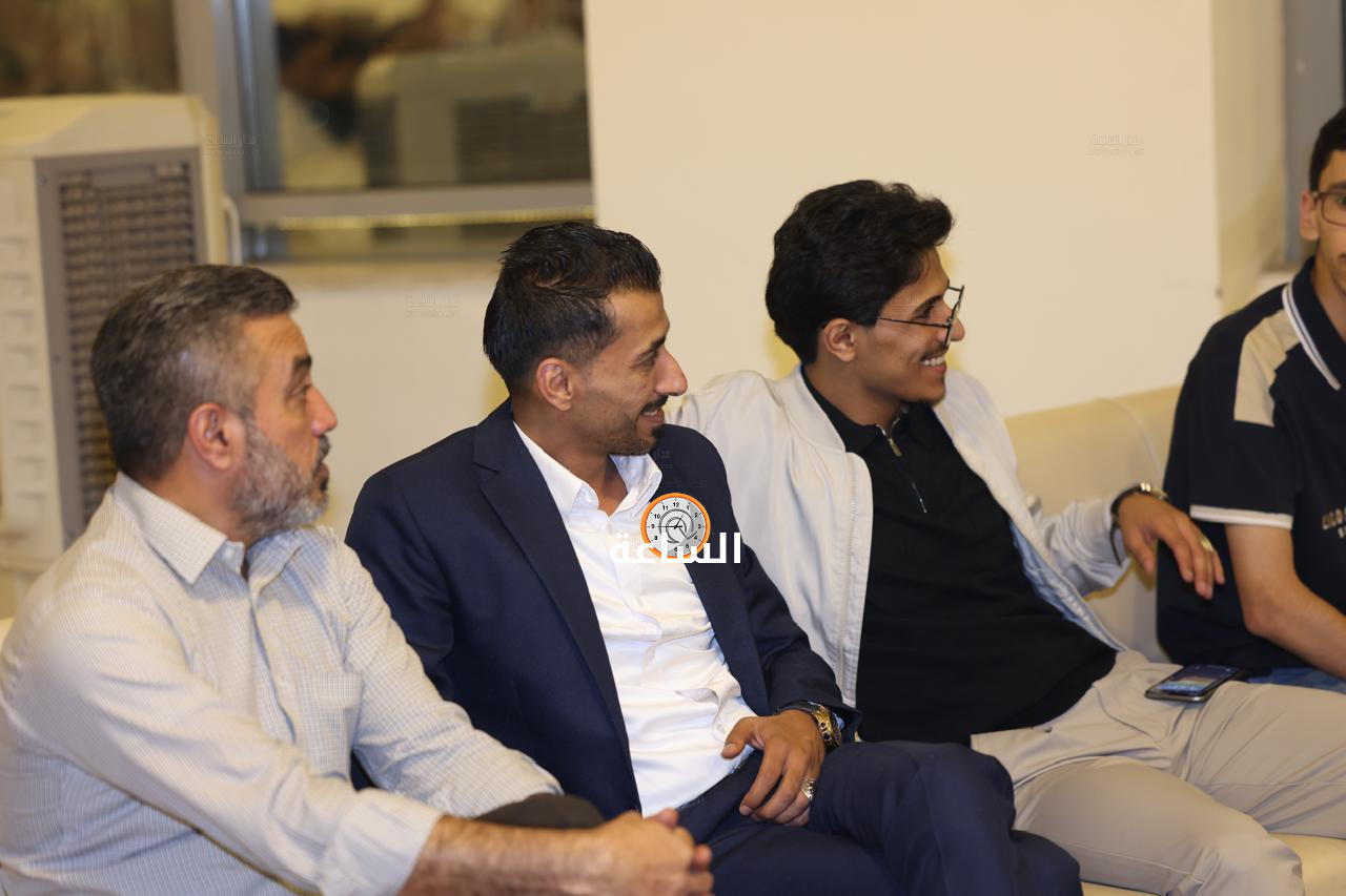 Madar Al-Saa Images 0.4102332608358822