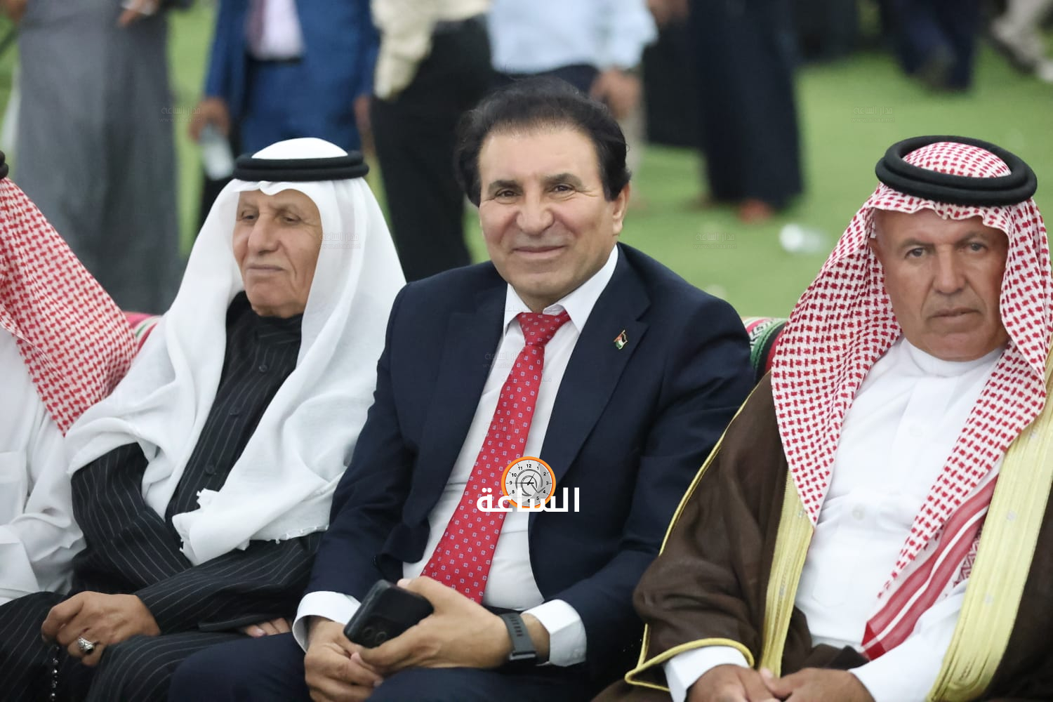 Madar Al-Saa Images 0.1410819215990542