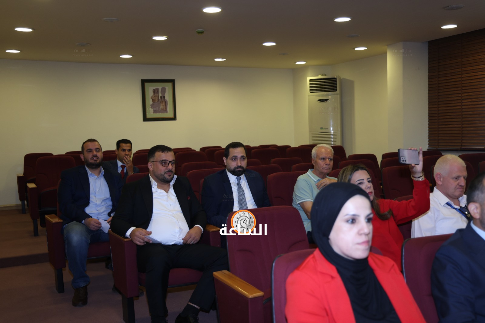 Madar Al-Saa Images 0.32322900639081664