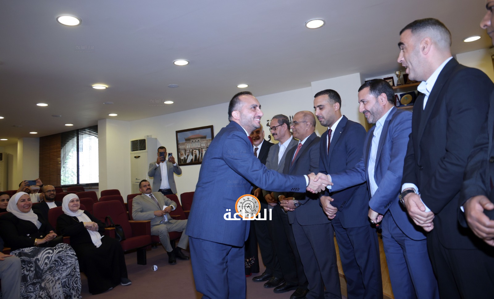 Madar Al-Saa Images 0.7310593763117293