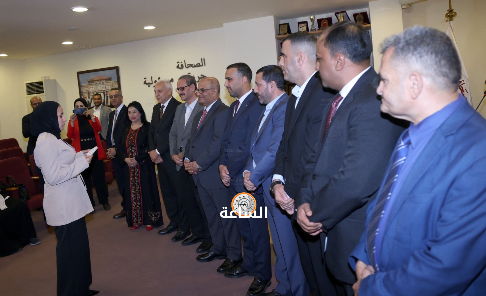 Madar Al-Saa Images 0.7408320569868692