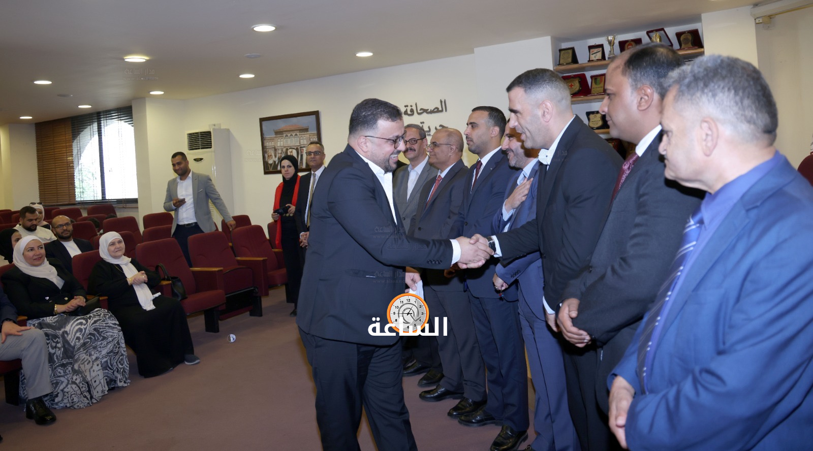 Madar Al-Saa Images 0.2744168628808423