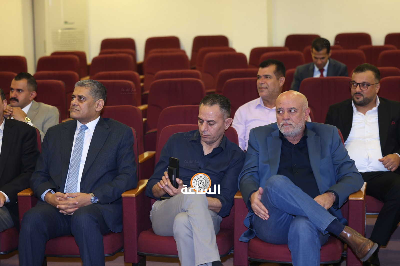 Madar Al-Saa Images 0.5456756288567884