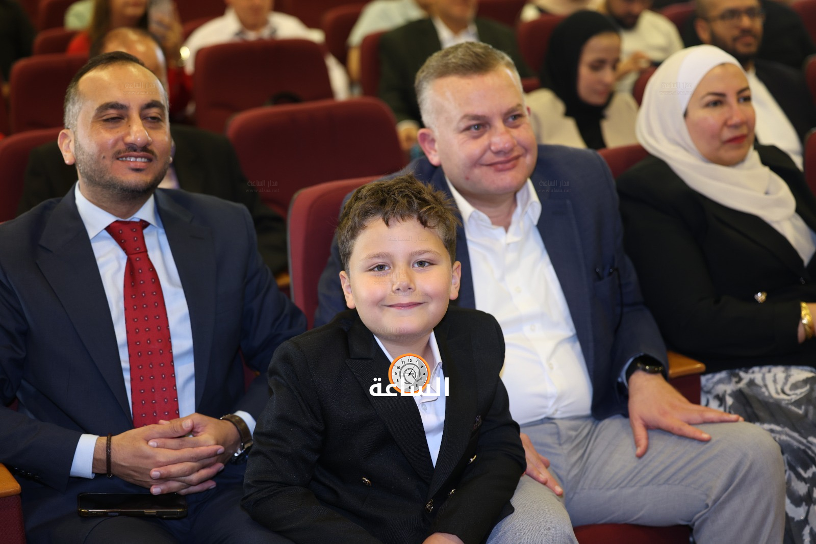 Madar Al-Saa Images 0.22227984878418872