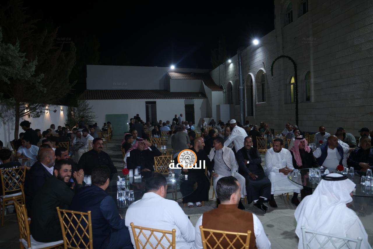 Madar Al-Saa Images 0.7481535188342817