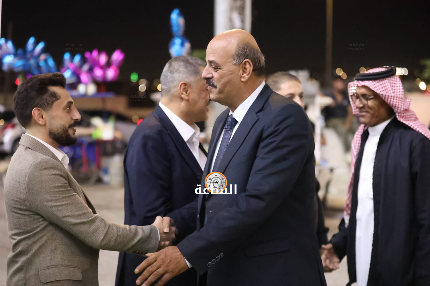 Madar Al-Saa Images 0.13574394432321235