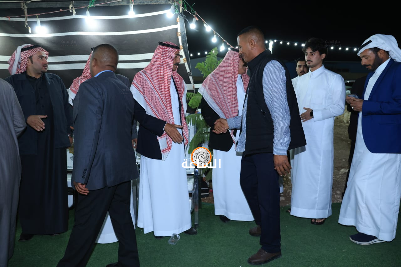 Madar Al-Saa Images 0.7035755862878514