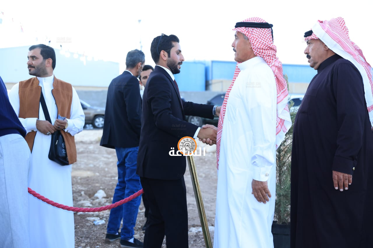 Madar Al-Saa Images 0.9788446282723342
