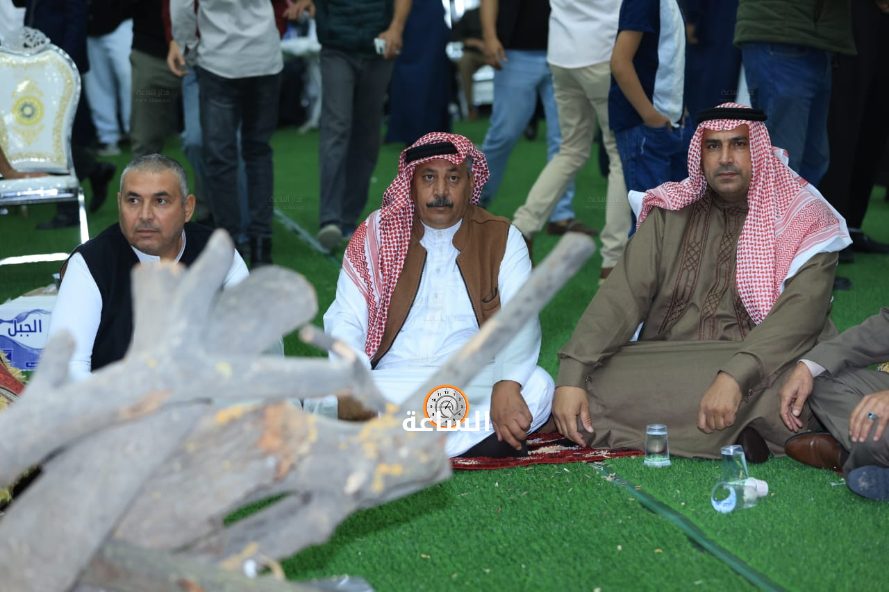 Madar Al-Saa Images 0.5995996342666462