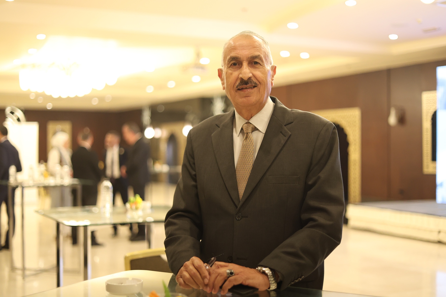 Madar Al-Saa Images 0.9322534714410219