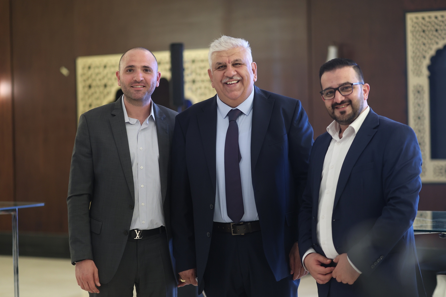 Madar Al-Saa Images 0.6529782175970054