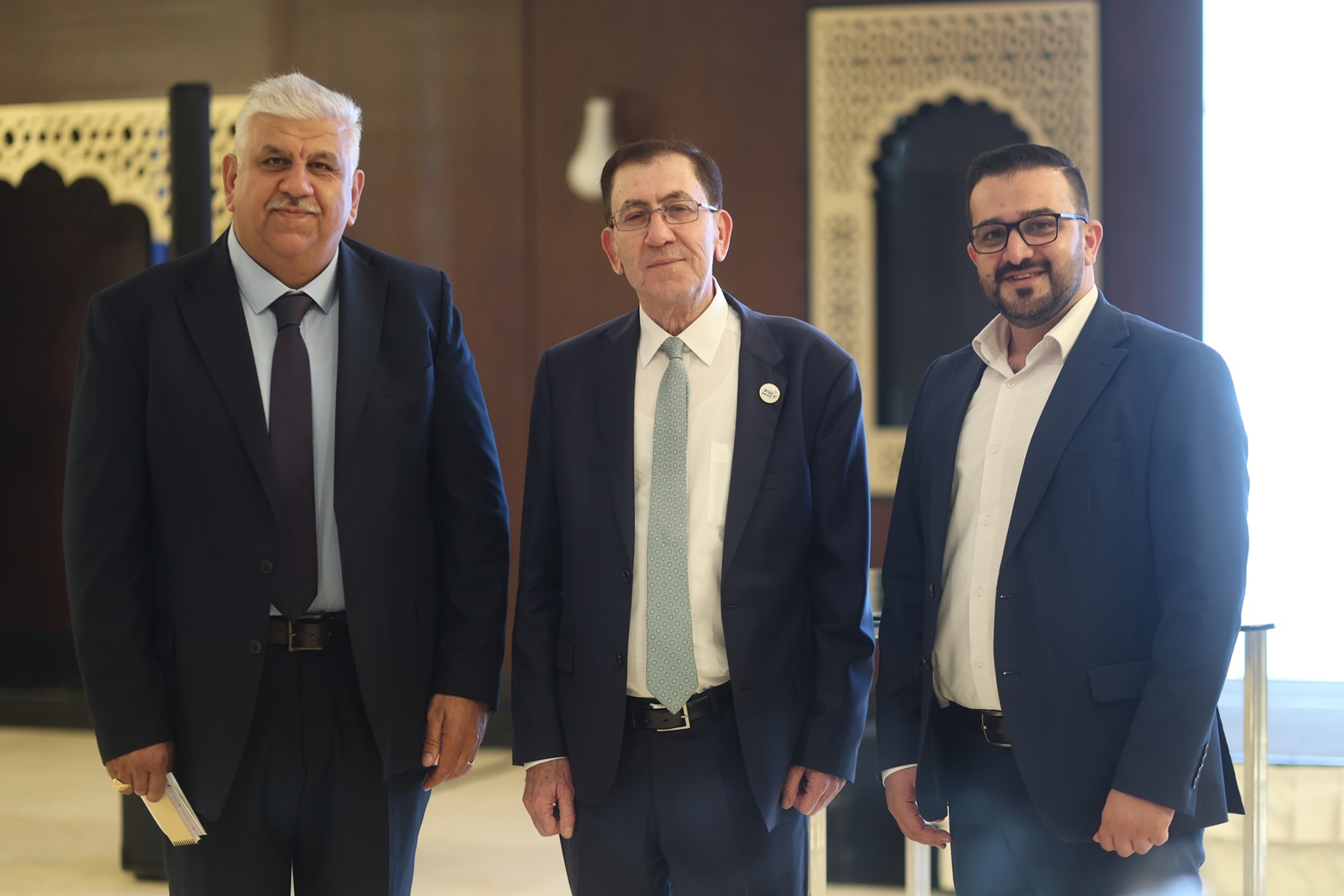 Madar Al-Saa Images 0.48664689812212714