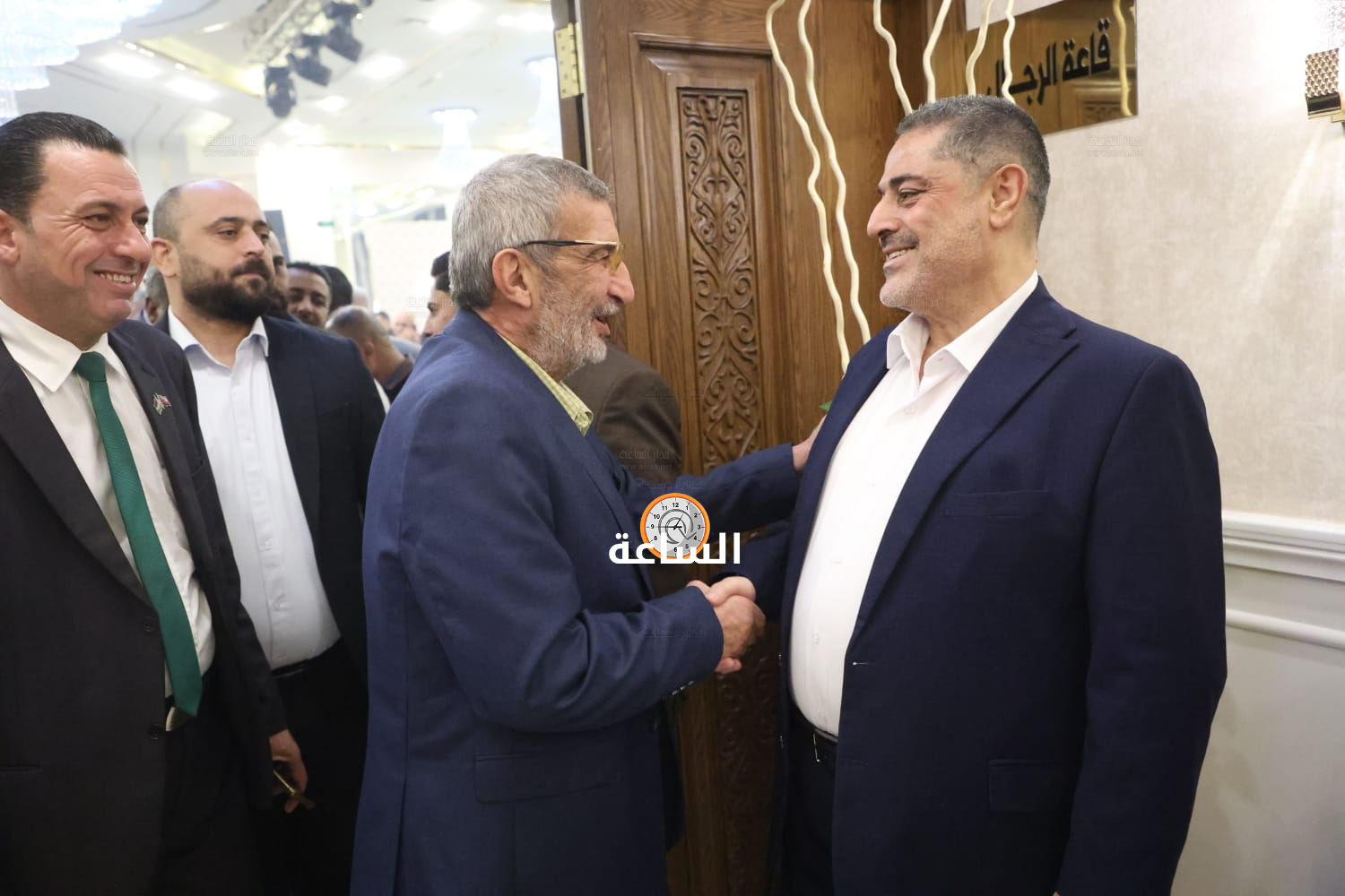 Madar Al-Saa Images 0.779510096454054