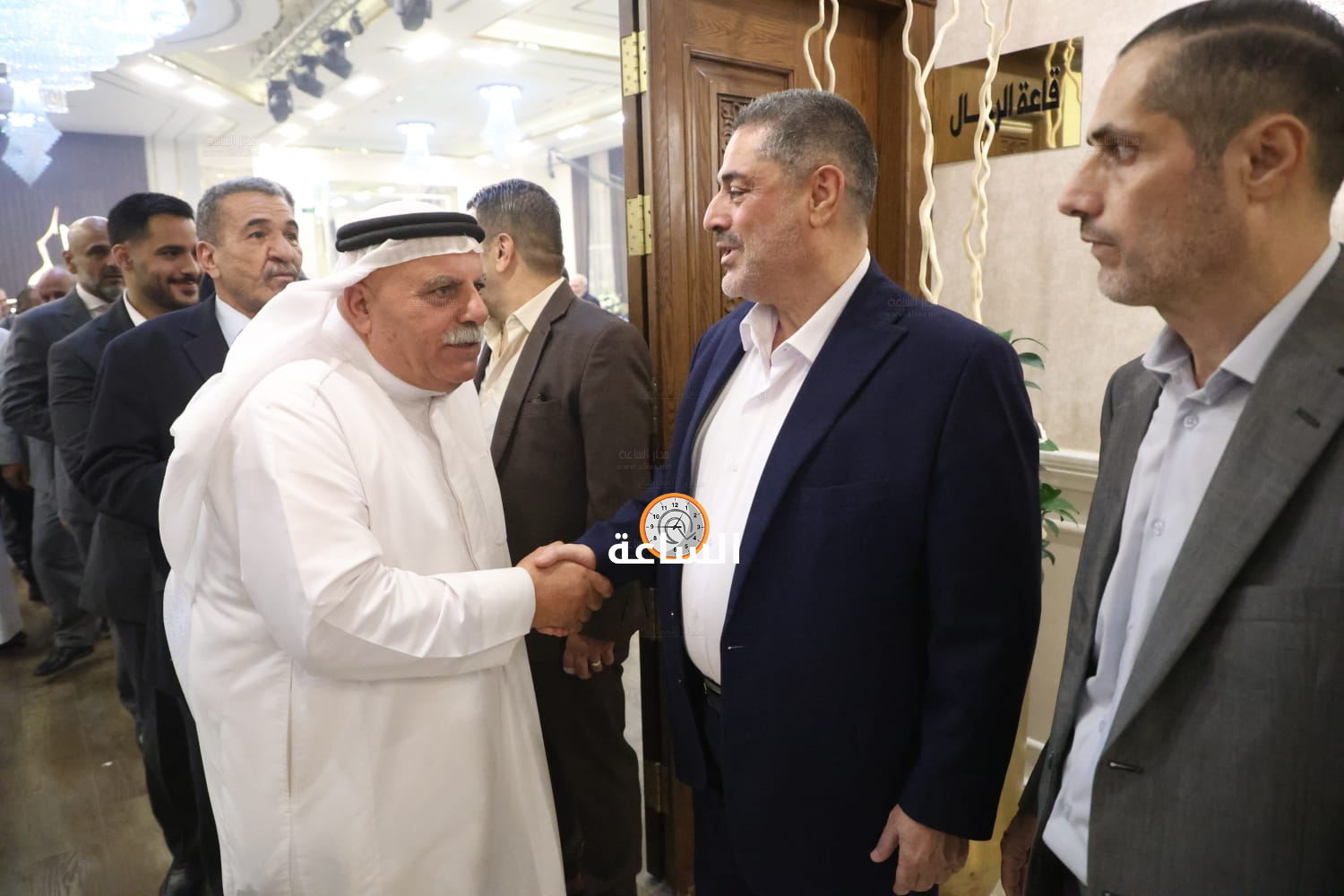 Madar Al-Saa Images 0.6641715817689575
