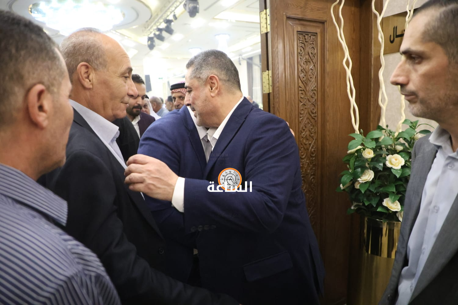 Madar Al-Saa Images 0.4983721870441321