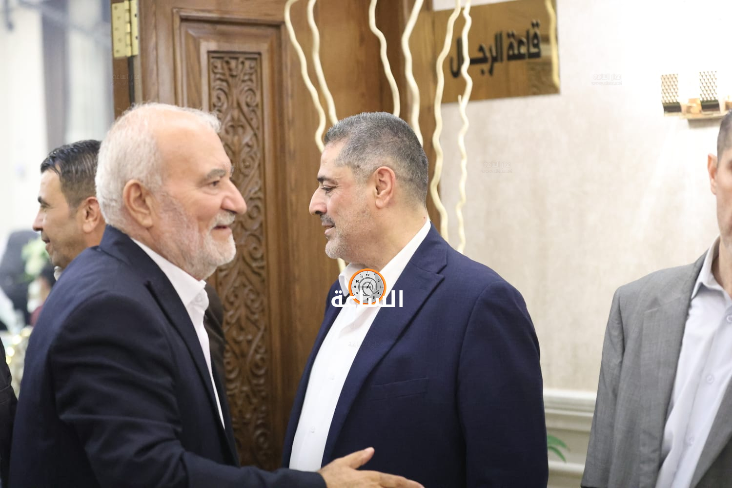 Madar Al-Saa Images 0.4171284053922367