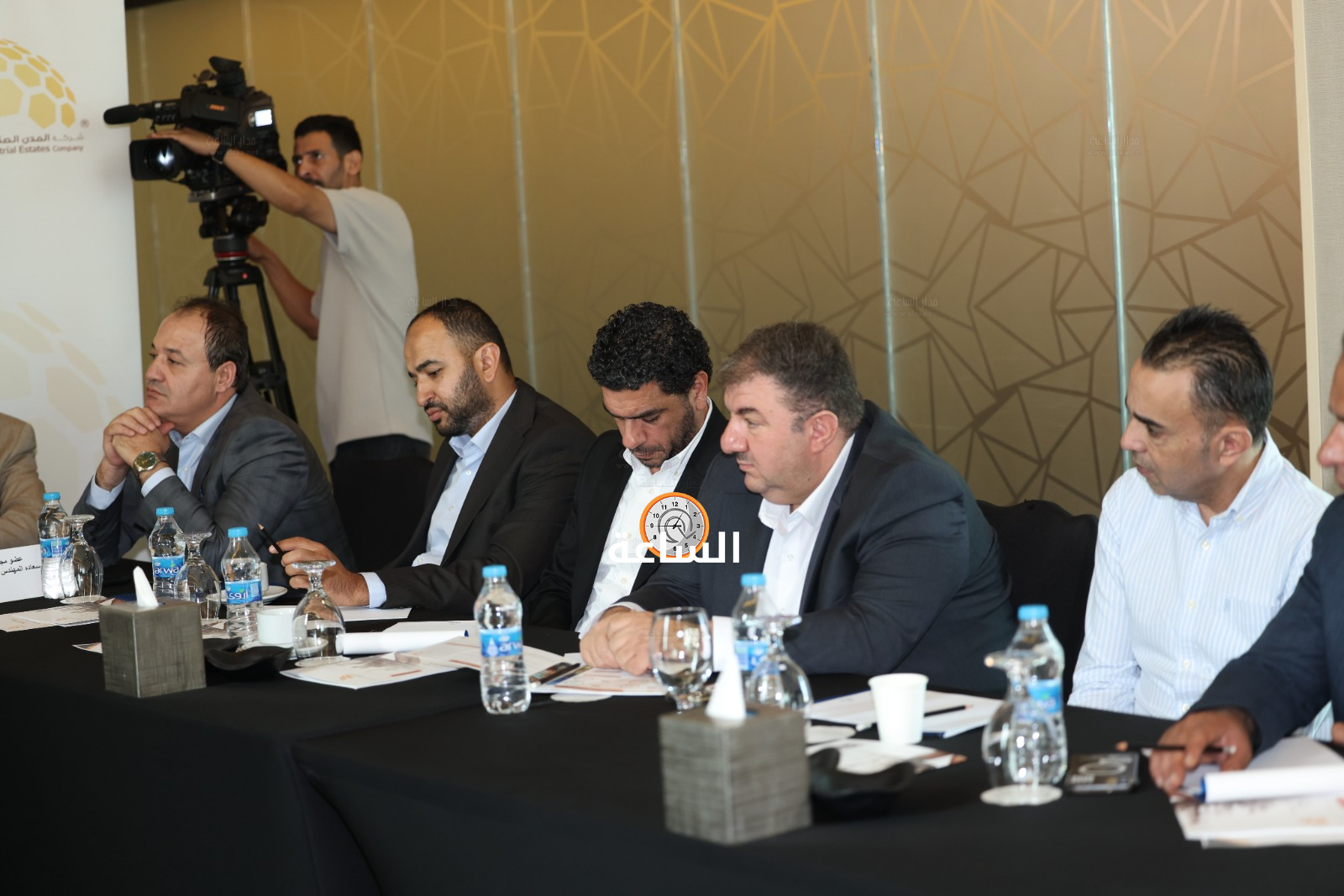 Madar Al-Saa Images 0.9095022014806373