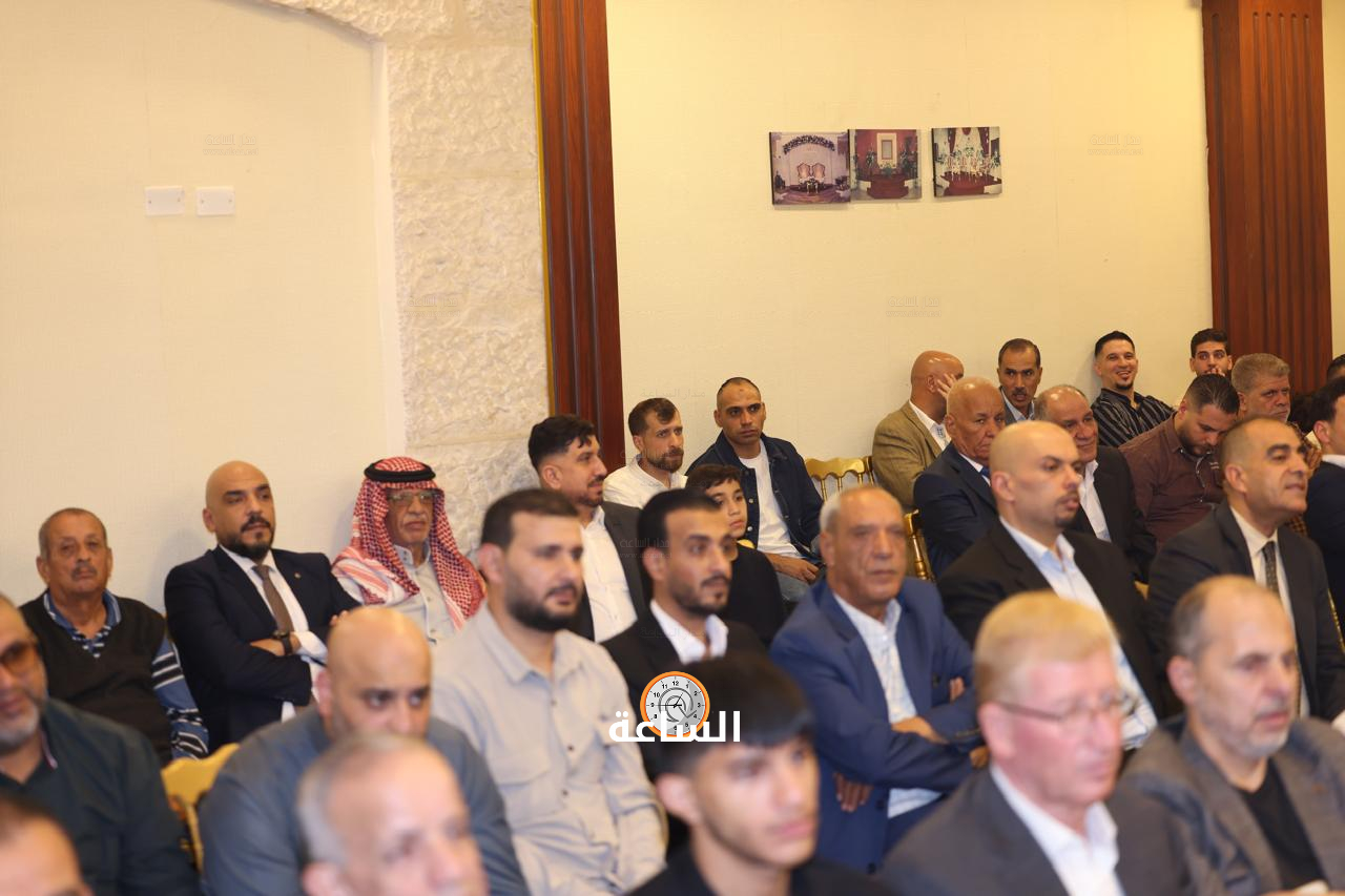 Madar Al-Saa Images 0.756359130219387