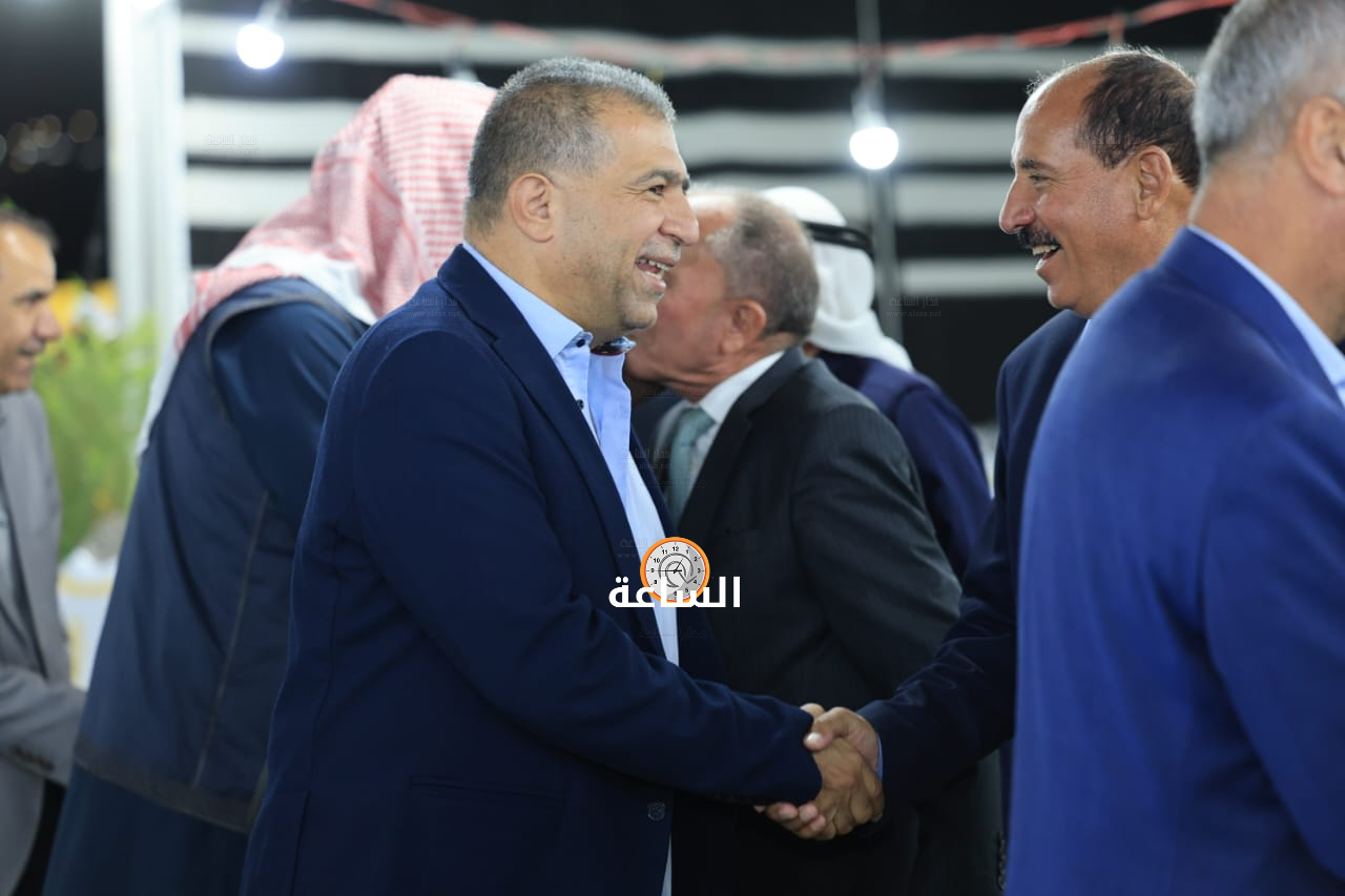 Madar Al-Saa Images 0.6414155375555426
